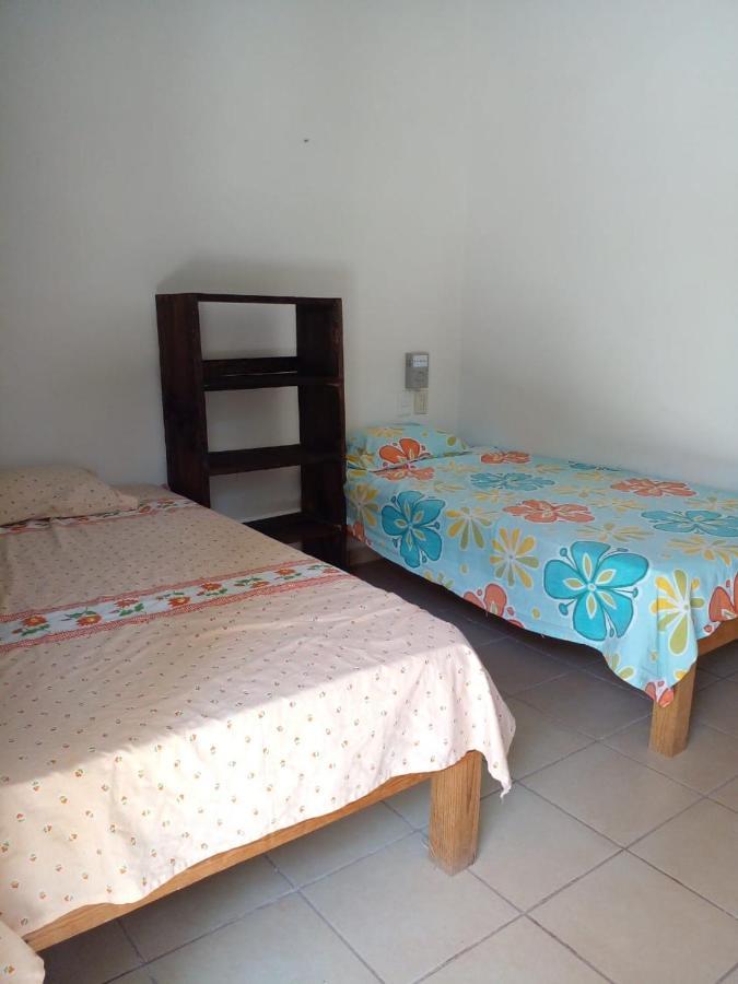 Posada Dos Hermanas Barra de la Cruz 部屋 写真